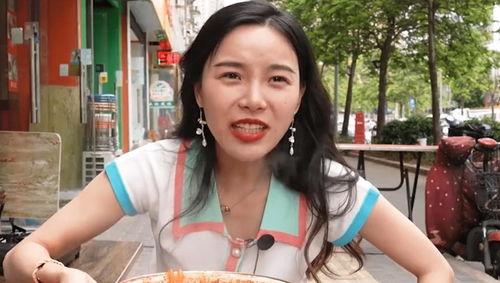 网红王璐吃瓜,一场吃瓜盛宴背后的真相