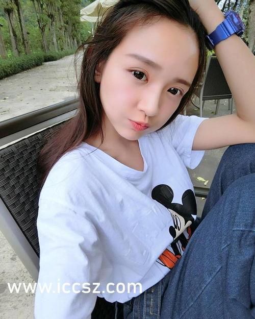 吃瓜网红头像图片男,揭秘吃瓜网红男生头像背后的故事