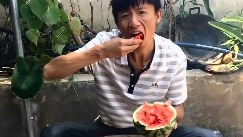 吃瓜网云南傈僳小伙,吃瓜网上的田园生活与民族风情