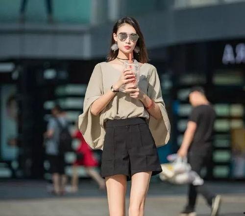 网红街拍吃瓜图片